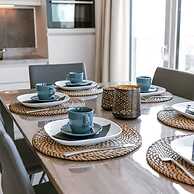 Bright Apartment With Seaview