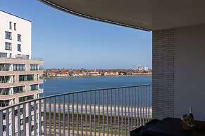Bright Apartment With Seaview