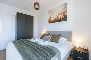 Bright Apartment With Seaview