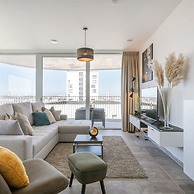 Bright Apartment With Seaview