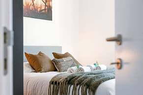 Bright Apartment With Seaview