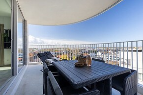 Bright Apartment With Seaview