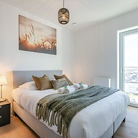 Bright Apartment With Seaview