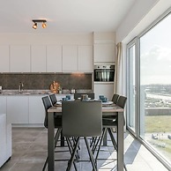 Bright Apartment With Seaview