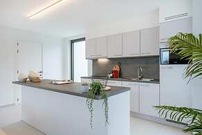 Apartment With two Large Terraces
