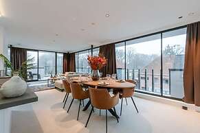 Apartment With two Large Terraces