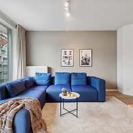 Centrally Located 2 Bedroom Apartment With Parking