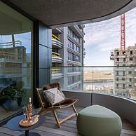 Stylish 2 Bedroom With Terrace and Parking
