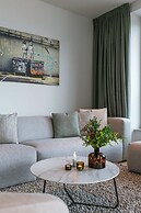 Stylish 2 Bedroom With Terrace and Parking