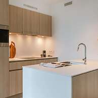 Stylish 2 Bedroom With Terrace and Parking