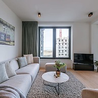 Stylish 2 Bedroom With Terrace and Parking