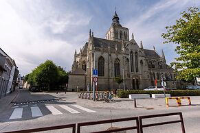 Beautiful Vacation Home Valkehuisje in Poperinge