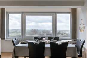 Lovely Apartment Close to the sea