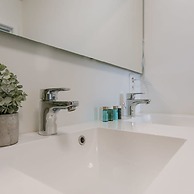 Lovely Apartment Close to the sea