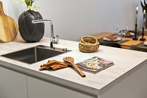 Fully Equipped Apartment With Lateral sea View