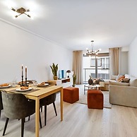 Fully Equipped Apartment With Lateral sea View