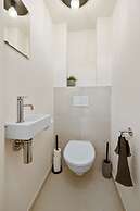 Fully Equipped Apartment With Lateral sea View