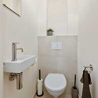 Fully Equipped Apartment With Lateral sea View