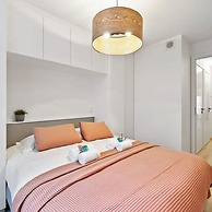 Fully Equipped Apartment With Lateral sea View