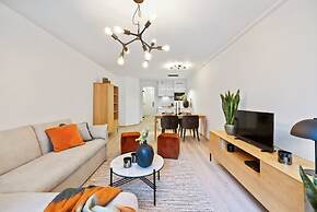 Fully Equipped Apartment With Lateral sea View