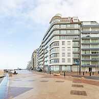 Stunning Penthouse With Free Parking and sea View
