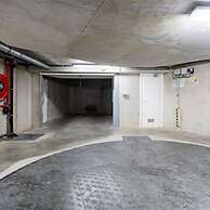 Stunning Penthouse With Free Parking and sea View