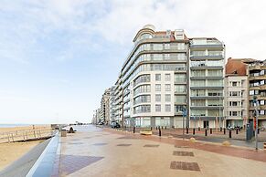 Stunning Penthouse With Free Parking and sea View