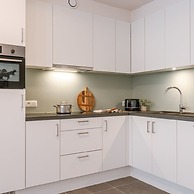 Modern Apartment for up to Five People