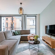 Modern Apartment for up to Five People