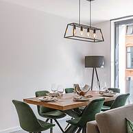 Modern Apartment for up to Five People