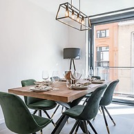 Modern Apartment for up to Five People