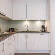 Modern Apartment for up to Five People