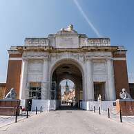 Colorful Apartment in the Center of Ypres