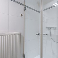 Modern and Spacious Apartment With Terrace