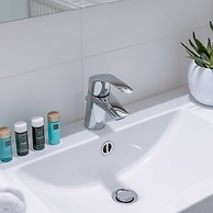 Modern and Spacious Apartment With Terrace