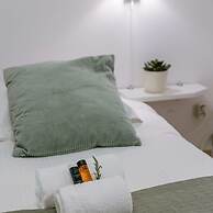 Modern and Spacious Apartment With Terrace