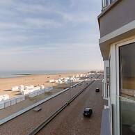 Pleasant Apartment With Frontal sea View