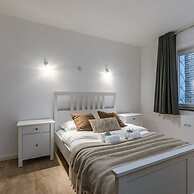 Pleasant Apartment With Frontal sea View