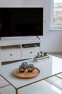 Superb Apartment With sea View and Private Parking