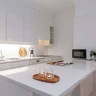Superb Apartment With sea View and Private Parking