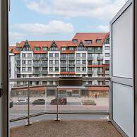 Superb Apartment With sea View and Private Parking