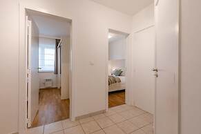 Superb Apartment With sea View and Private Parking