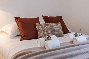 Superb Apartment With sea View and Private Parking