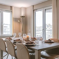 Spacious Apartment With Lateral sea View