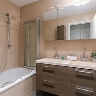 Spacious Apartment With Lateral sea View