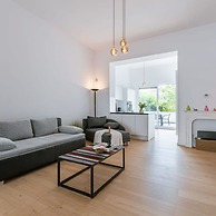 Spacious and Bright Apartment With Sunny Terrace