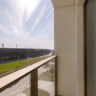 Modern Apartment With South Facing Terrace