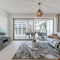 Modern Apartment With South Facing Terrace