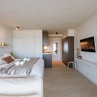 Modern Studio With Magnificent Seaview