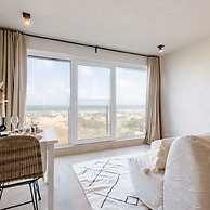 Modern Studio With Magnificent Seaview